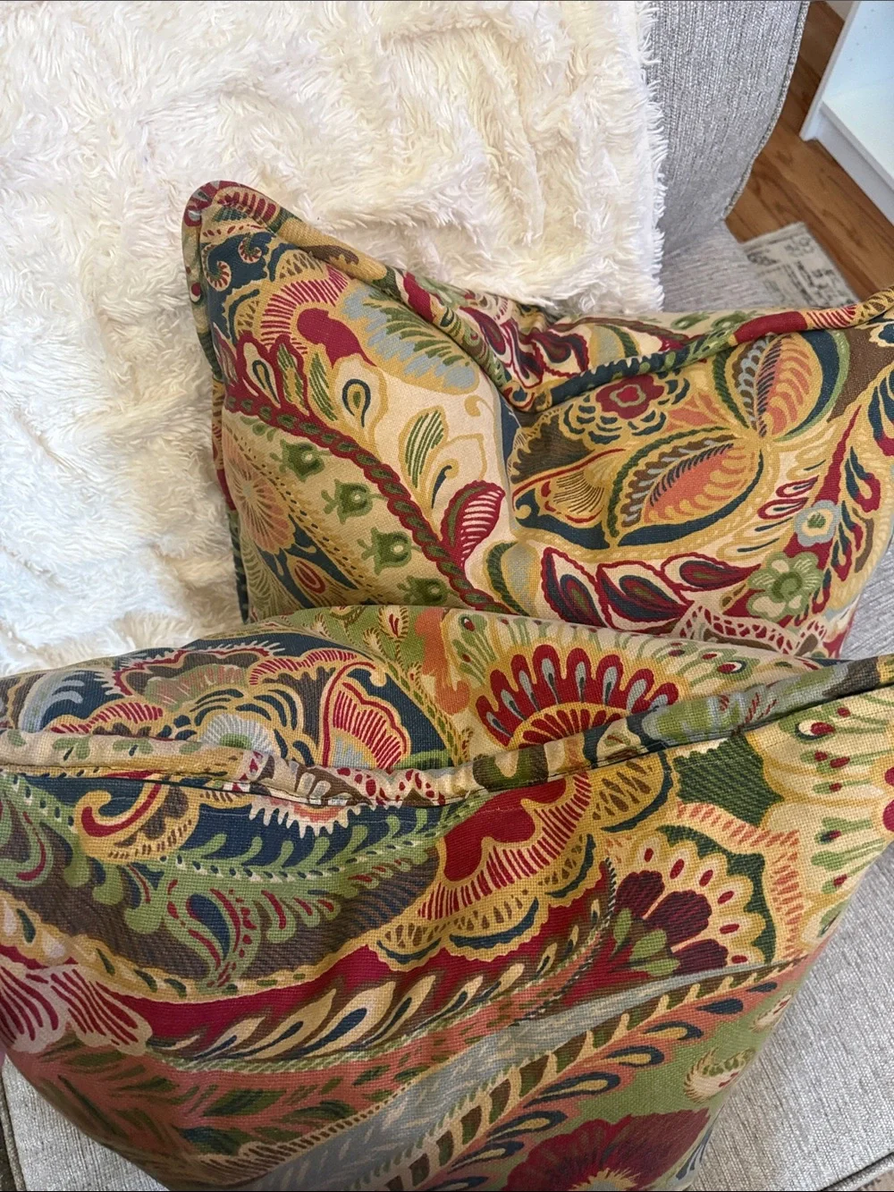 Vintage Pier 1 vibrant gardenia Paisley Accent Pillows.